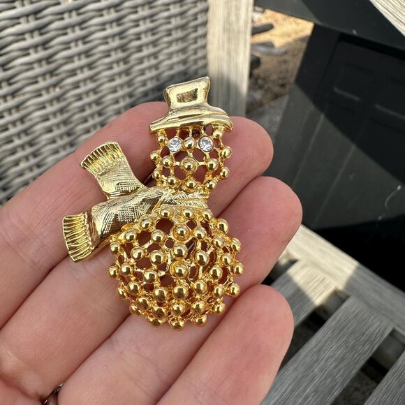 Vintage Jewelry Gold Tone Snowman Brooch Pin - Picture 6 of 8